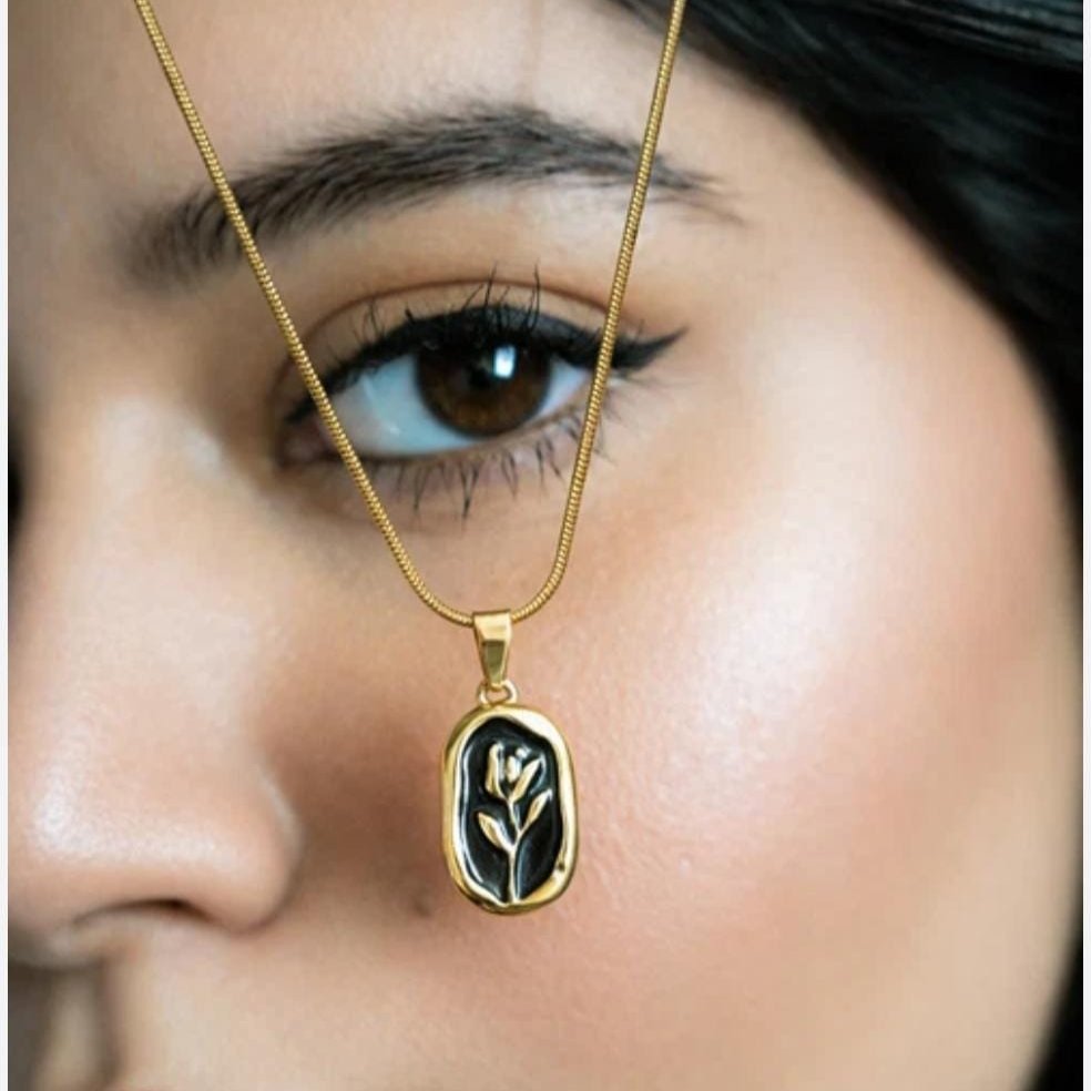 Vintage Tulip Wax Seal Pendant Necklace – Black Enamel & Gold